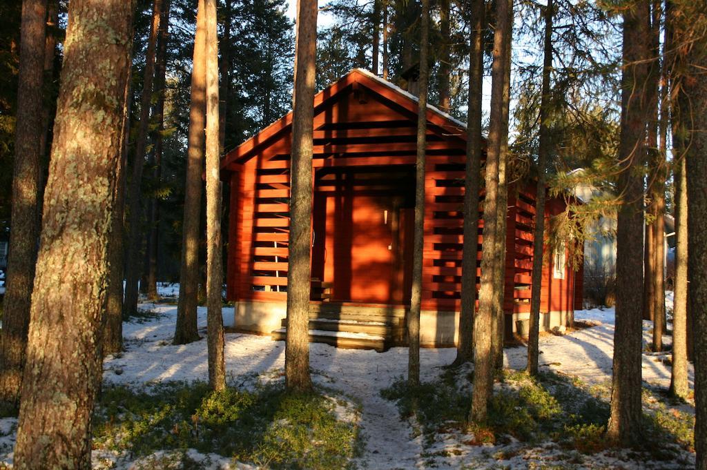 Готель Lohijaerven Eraekeskus Lohijarvi Екстер'єр фото